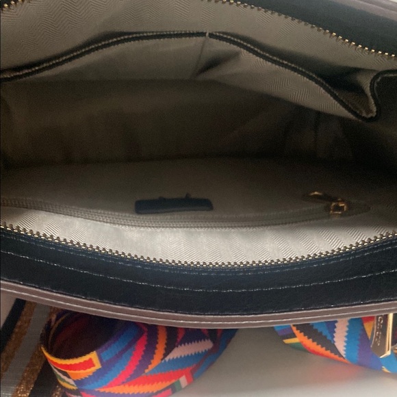 HKCLUF Women's Black Crossbody Bag Purse Wallet Set With 2 Straps NWT - Picture 6 of 10